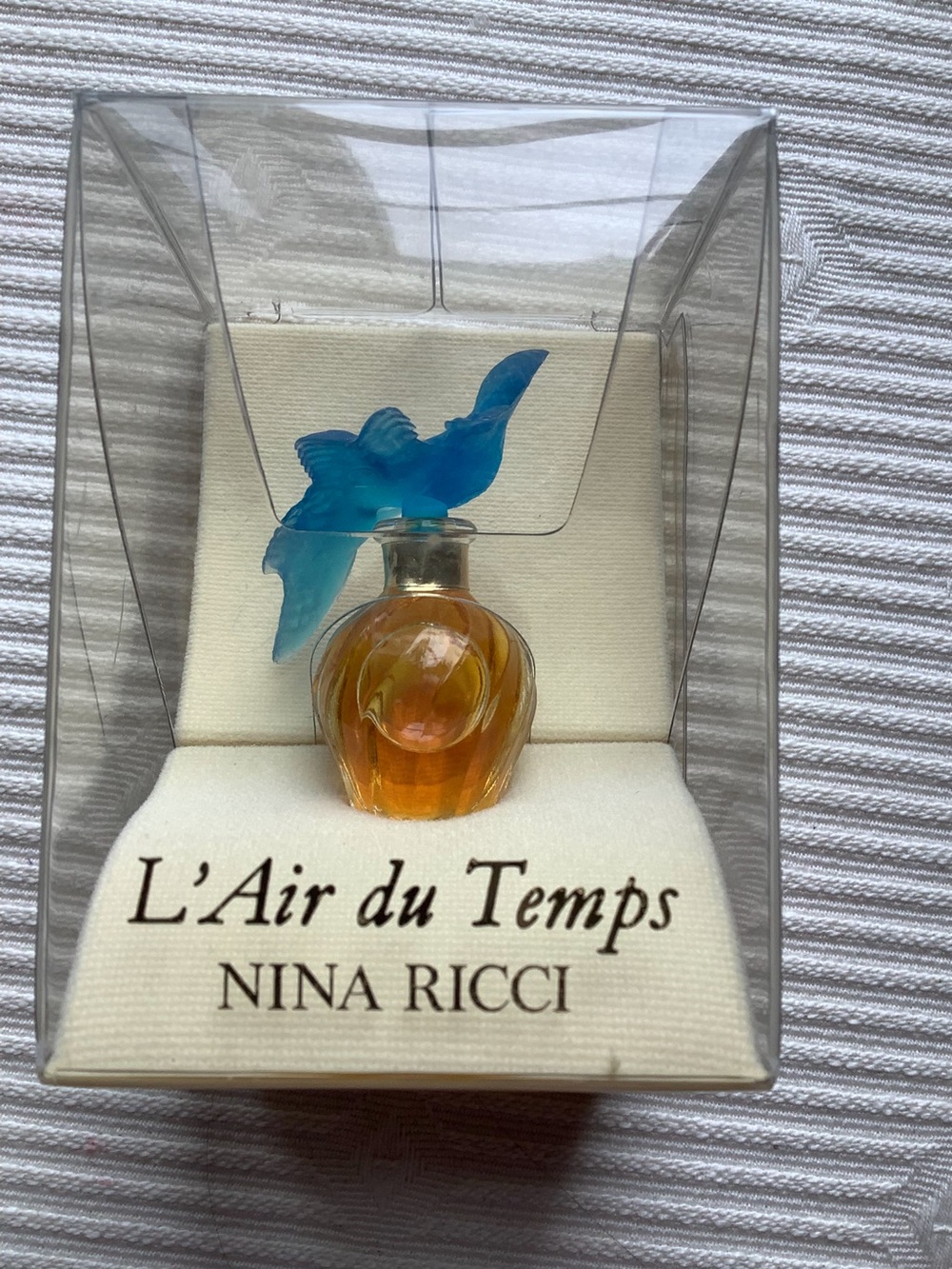 NINA RICCI L’Air du Temps mini perfume bottle